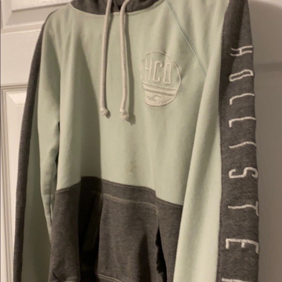 Hollister ColourBlock Hoodie - Picture 2 of 4